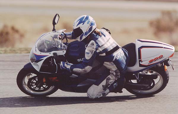 gsxr600_leftside.jpg (35039 bytes)